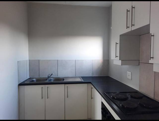 3 BEDROOM APARTMENT FOR SALE IN WALDRIFT